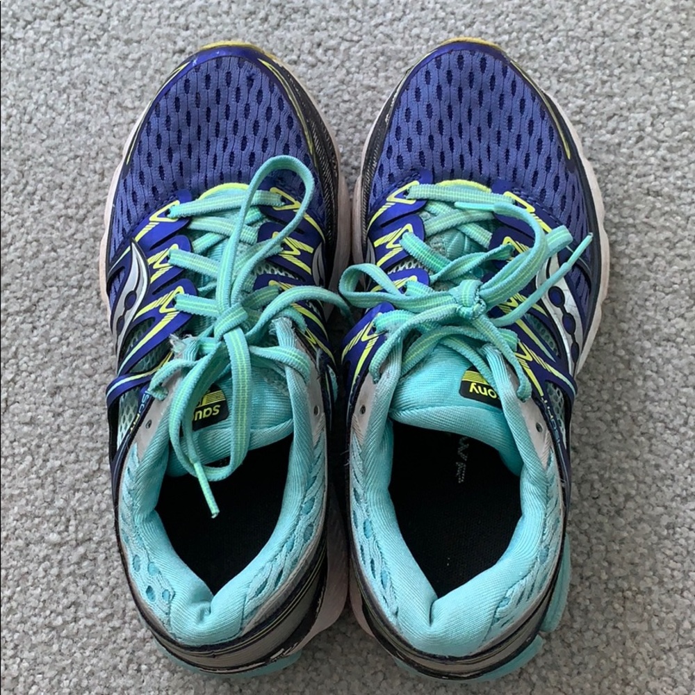 Saucony running sneakers